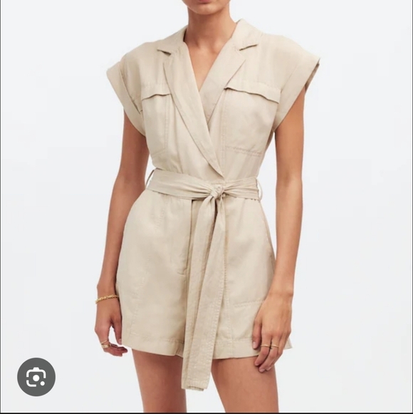 Madewell Pants - Madewell Beige Utility Romper Belted Short Sleeve Five Pockets Sz 6 Linen Blend